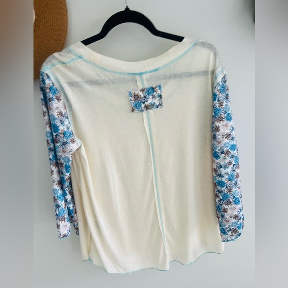 129 pol small lightweight floral Top blouse - Picture 4 of 4